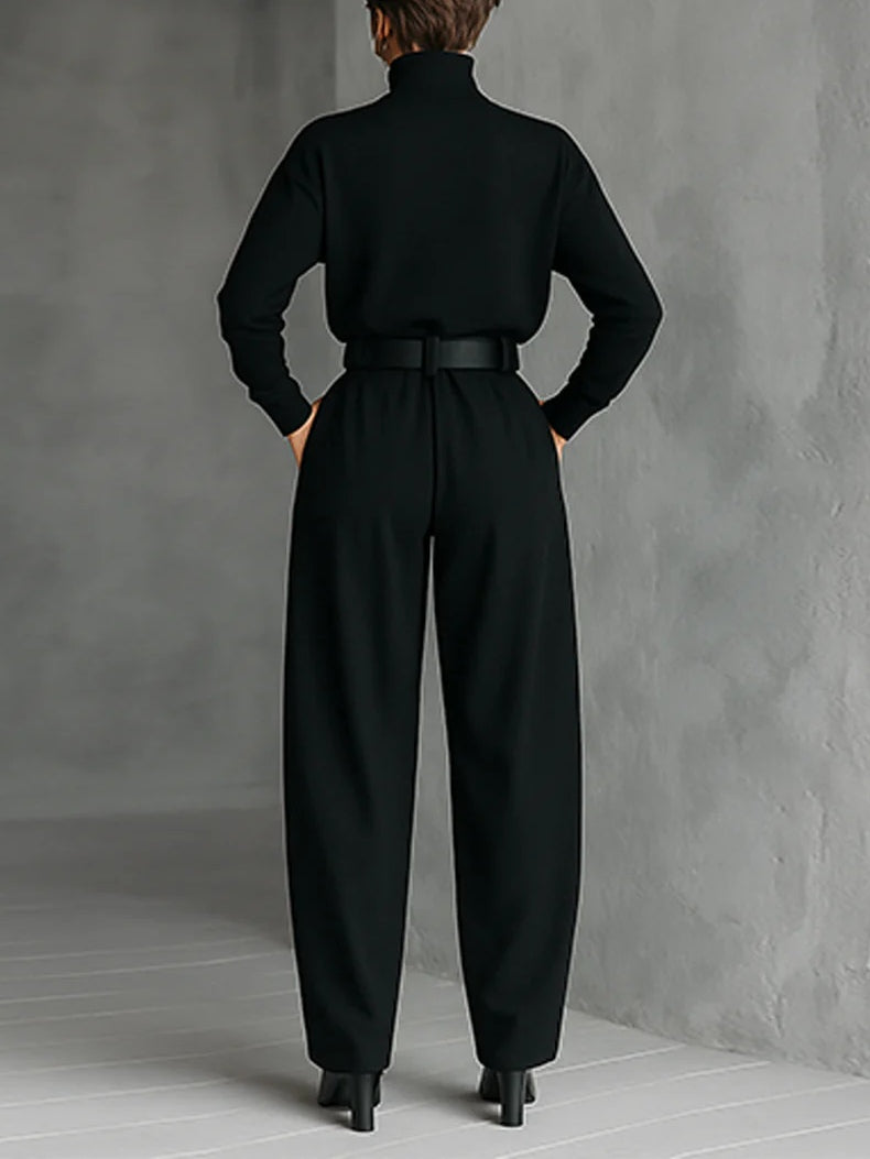 Lisa™ - Black two-piece set with belt